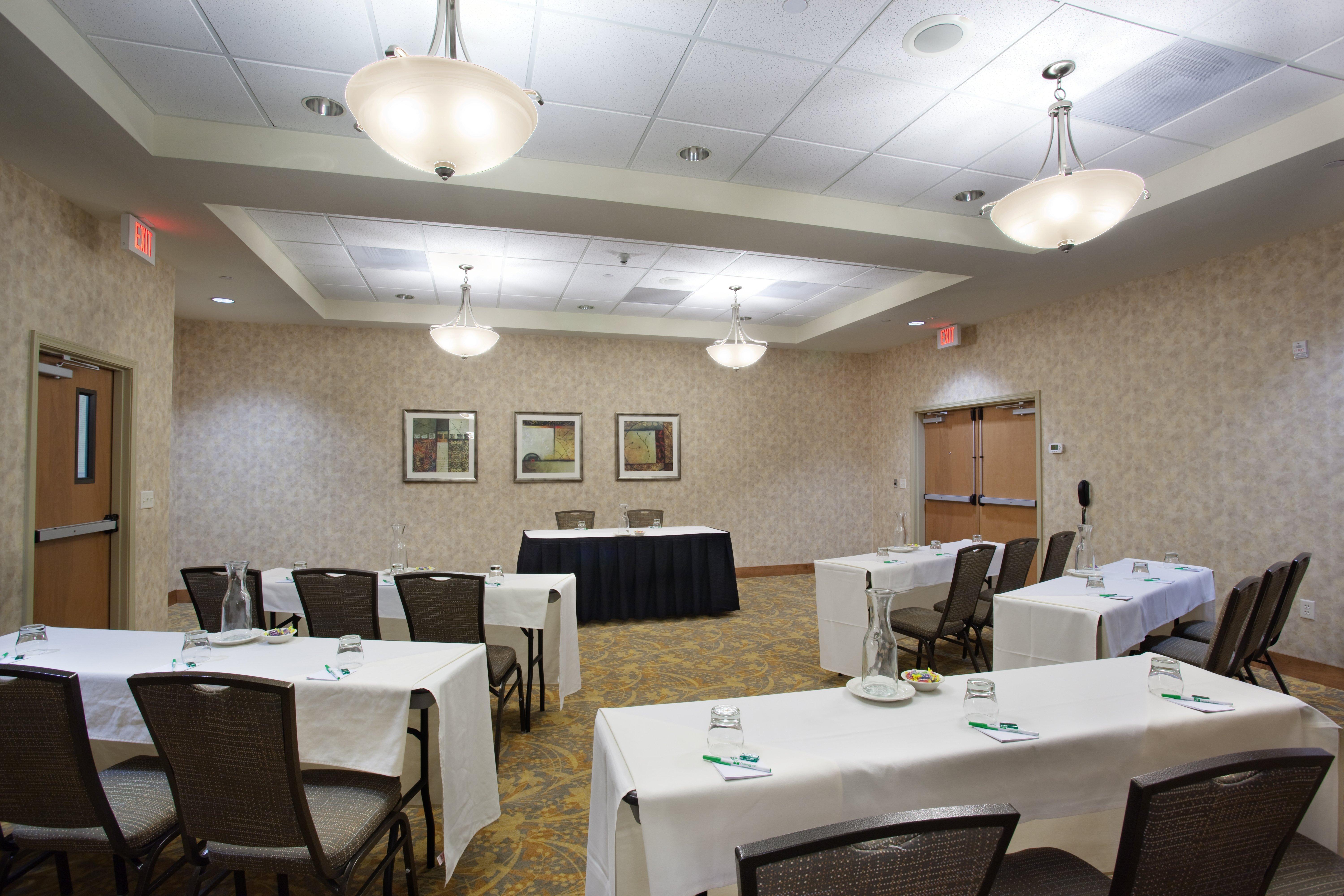 Holiday Inn Laramie By Ihg Exterior foto