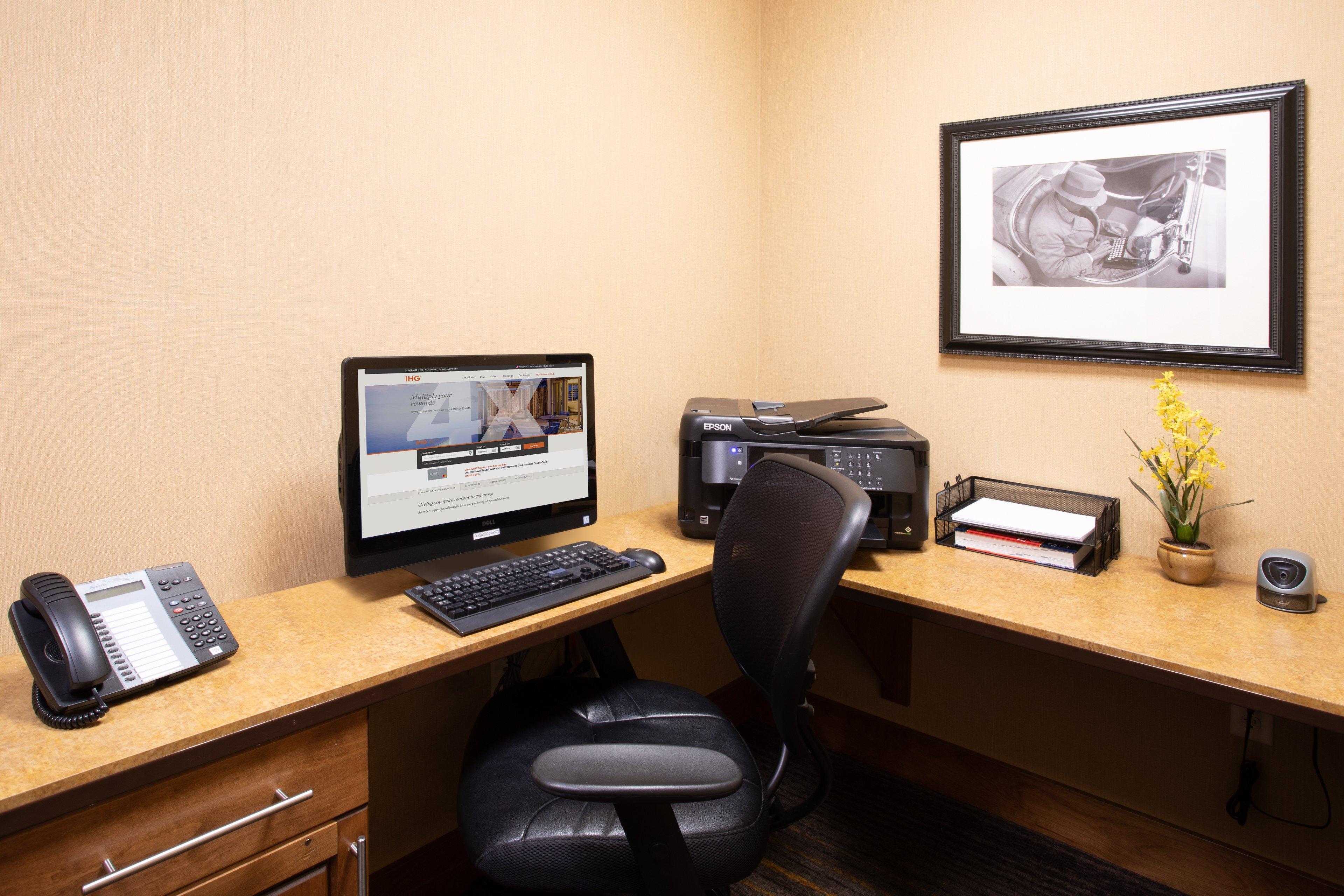 Holiday Inn Laramie By Ihg Exterior foto